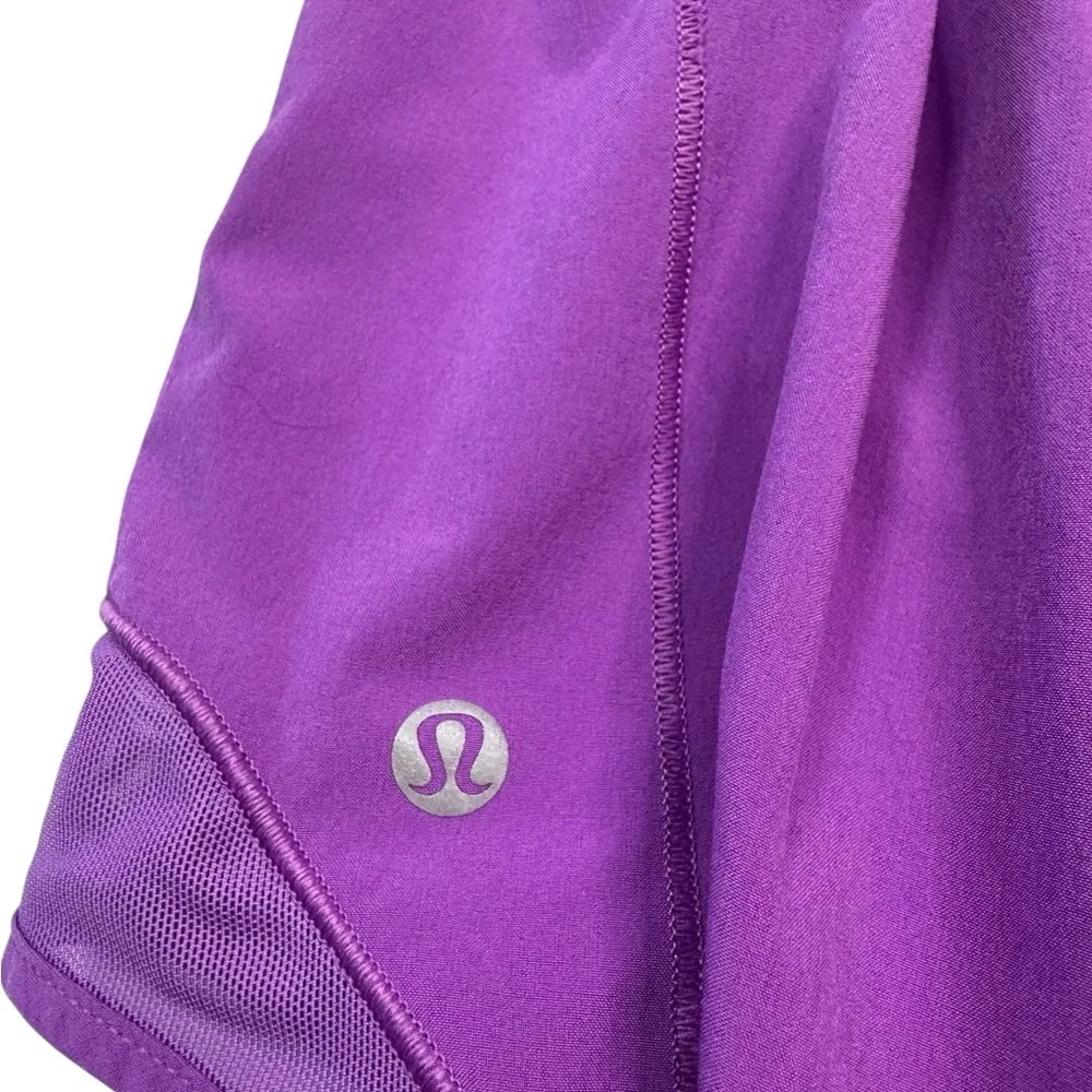 Lululemon Hotty Hot Shorts Low Rise Purple - Picture 4 of 7